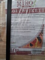Holzbrikett 10 kg im Folienpack 12 Briketts hoher Heizwert