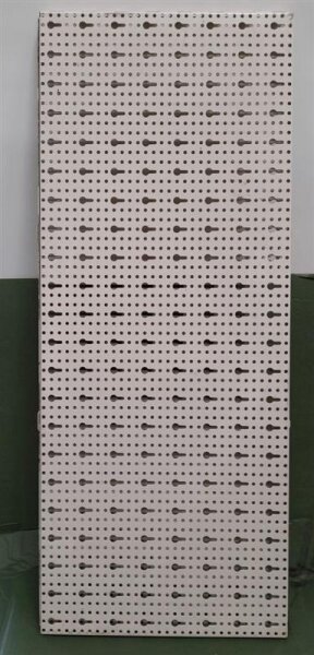 Lochrückwand B100XH40 cremeweiß RAL 9001 Tegometall gebraucht/neuwertig